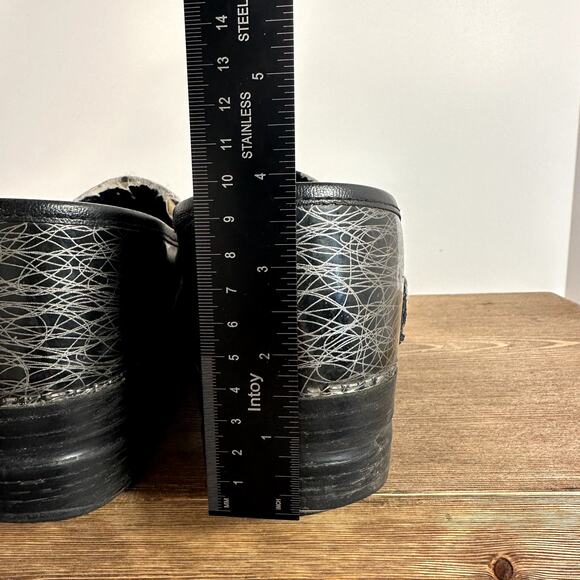 Dansko Professional Clogs Womens 42 / 11.5-12 US  Comfort Shoes Nursing Travel - Picture 9 of 11